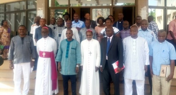 Education : L’église catholique et l’Etat burkinabè signent une convention